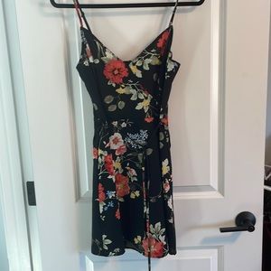Super cute summer floral mini dress